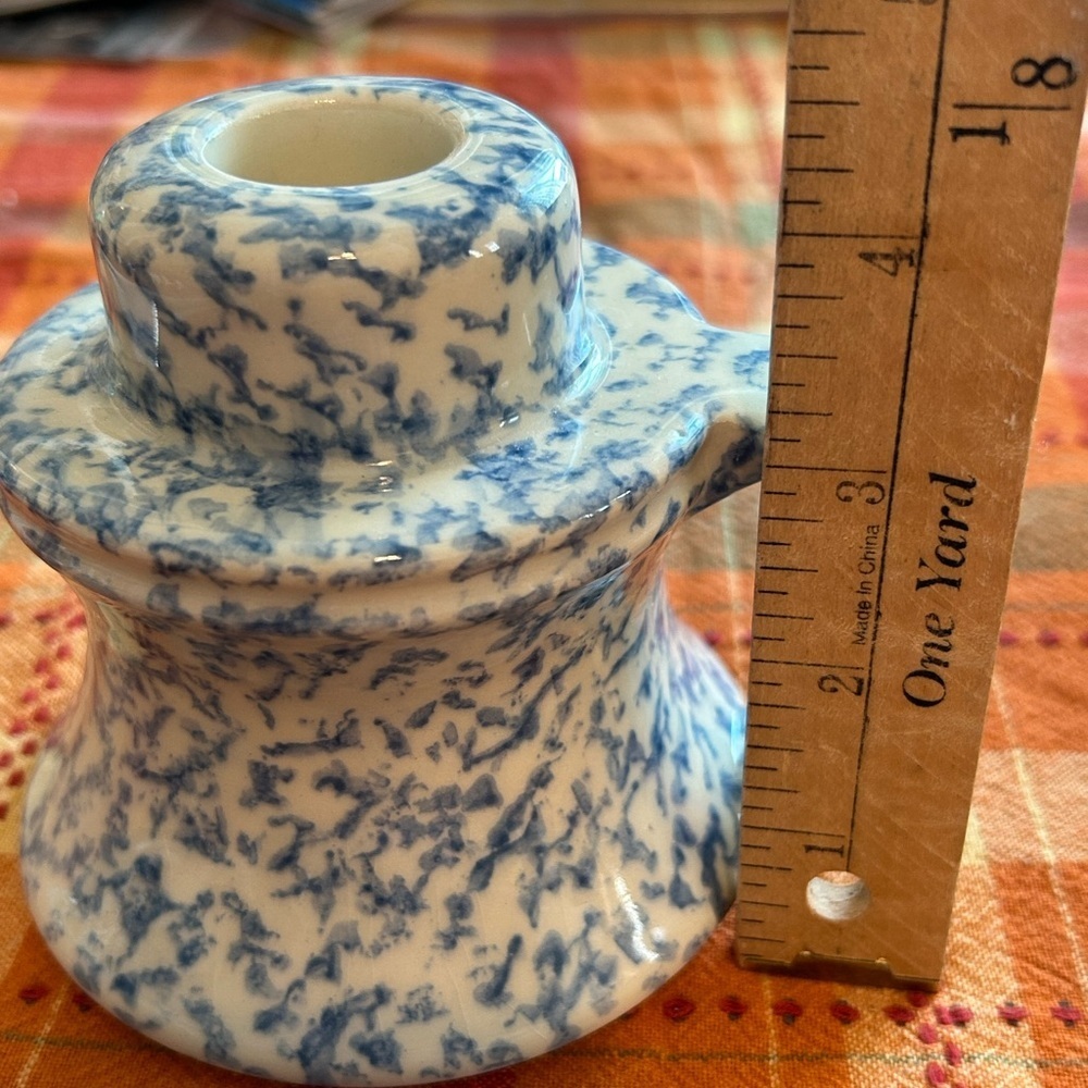 Country Blue And White Spongeware Candleholder With Handle Decor - Picture 5 of 6